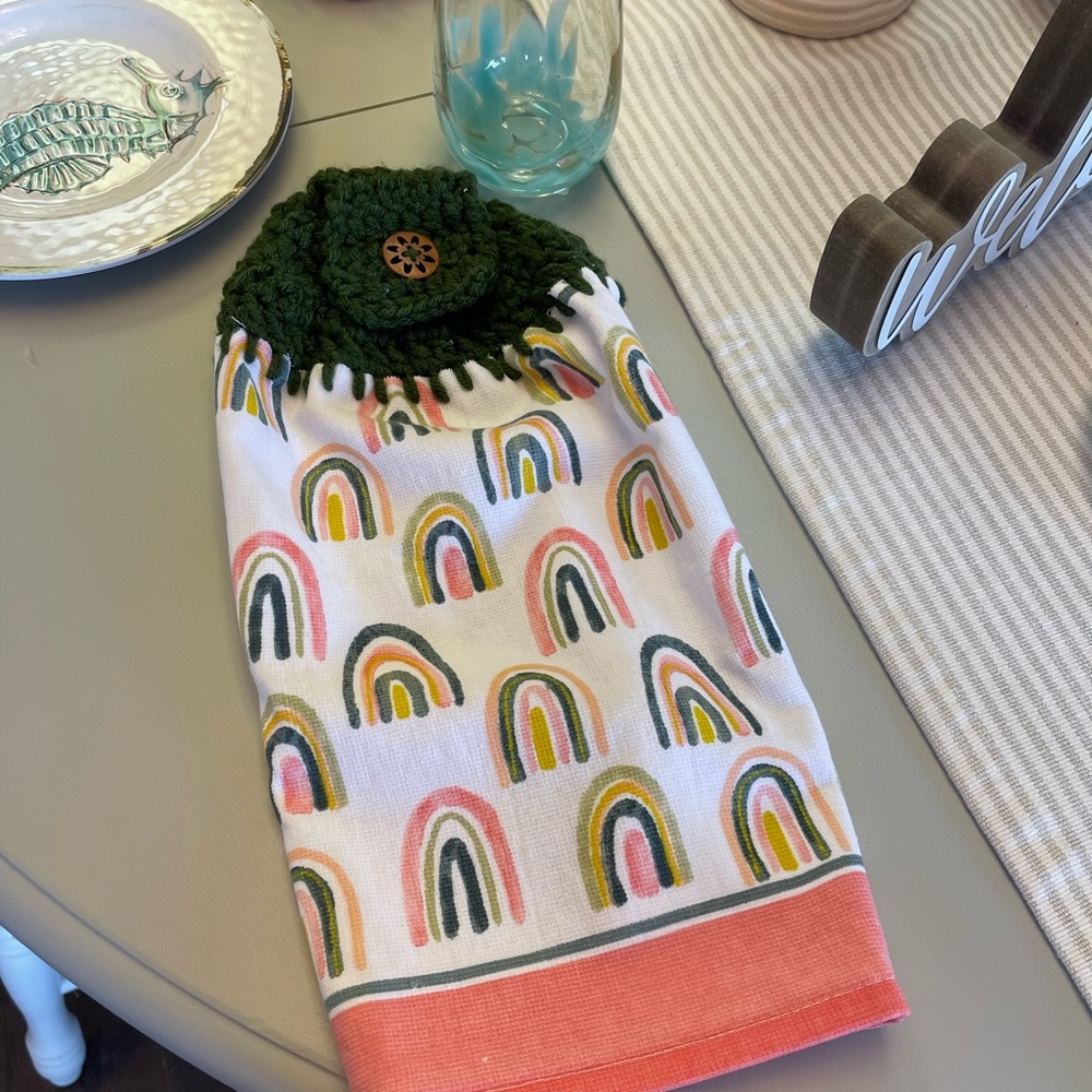 Handmade crochet topper w/towel
